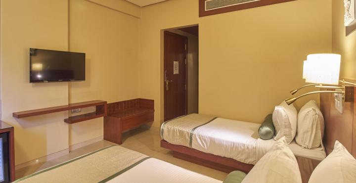 Hotel Green Olive Aurangabad  Exterior photo