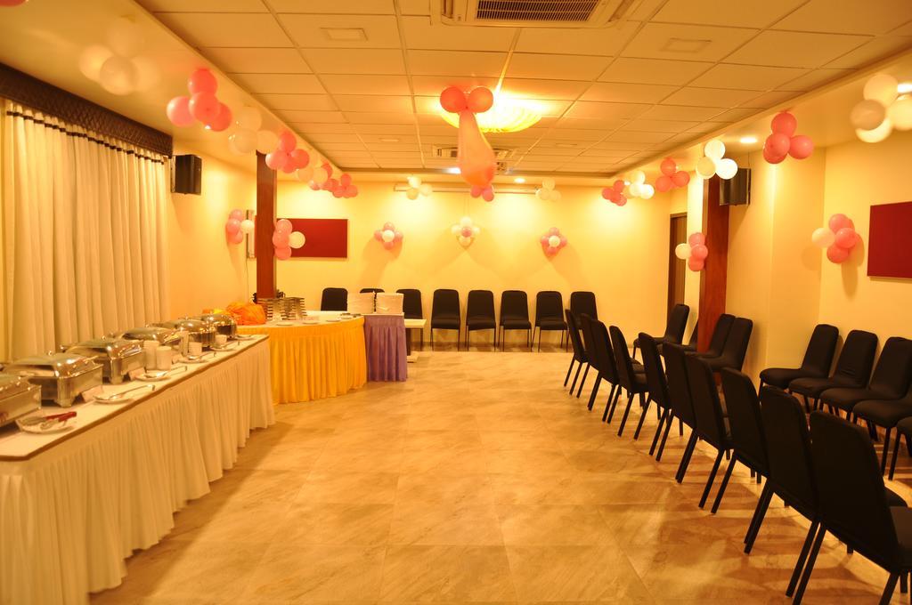 Hotel Green Olive Aurangabad  Exterior photo