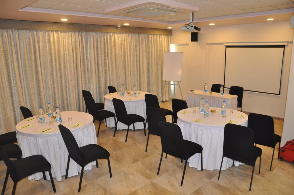 Hotel Green Olive Aurangabad  Exterior photo