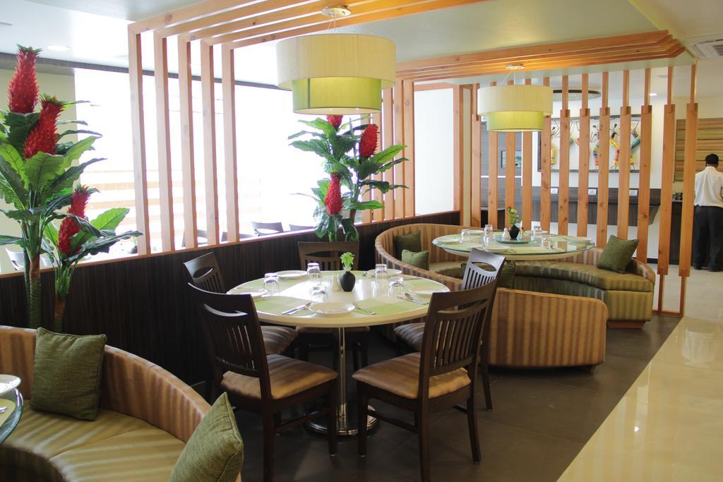Hotel Green Olive Aurangabad  Exterior photo